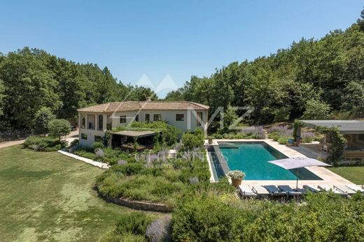 Villa in Châteauneuf-Grasse, Alpes-Maritimes