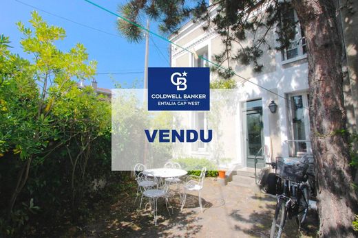 Luxury home in Chatou, Yvelines