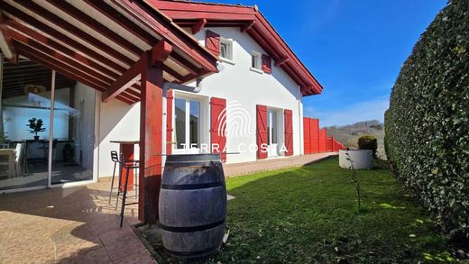 Casa de lujo en Basusarri, Pirineos Atlánticos