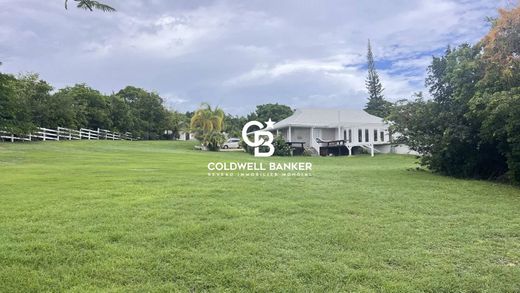 Luxe woning in Les Terres Basses