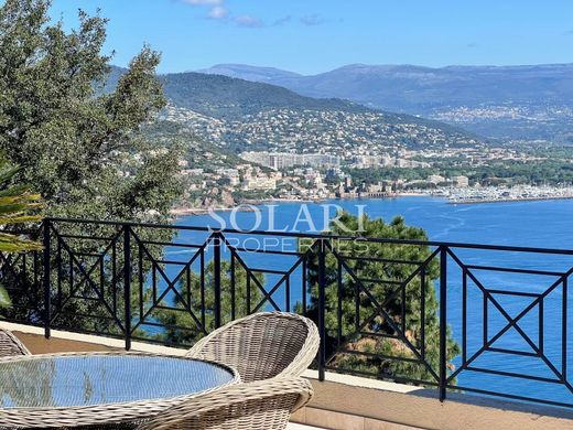 Βίλα σε Théoule-sur-Mer, Alpes-Maritimes