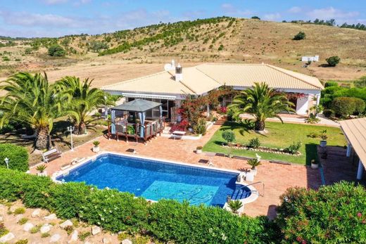 Villa a Bensafrim e Barão de São João, Lagos