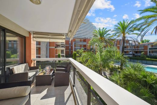 Piso / Apartamento en Villeneuve-Loubet, Alpes Marítimos