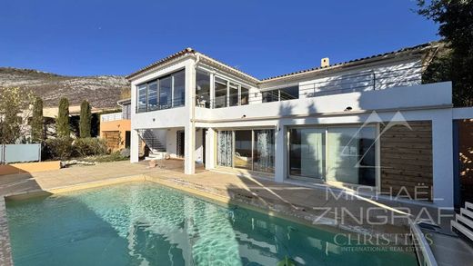 Luxus-Haus in Saint-Vallier-de-Thiey, Alpes-Maritimes