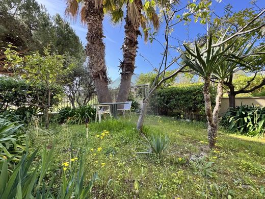 Apartment / Etagenwohnung in Roquebrune-Cap-Martin, Alpes-Maritimes