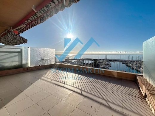 Apartment / Etagenwohnung in Menton, Alpes-Maritimes