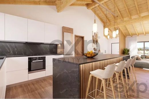 Luxe woning in Vale de Figueiras, Tomar