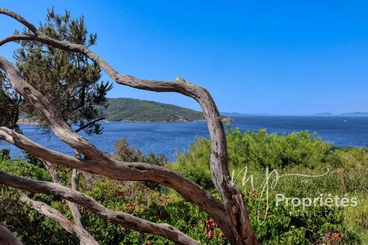 Элитный дом, Иер, Var