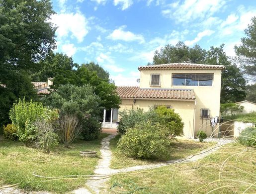 منزل ﻓﻲ Rognes, Bouches-du-Rhône