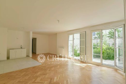 Apartment in Bougival, Yvelines