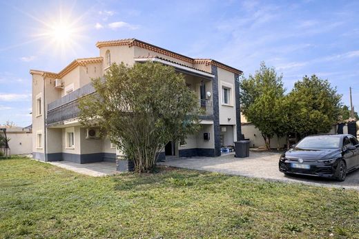 Luxury home in Montélimar, Drôme