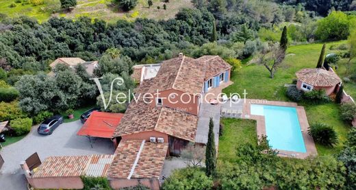 Villa in Cagnes-sur-Mer, Alpes-Maritimes