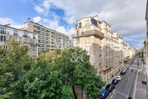 Apartament w Motte-Picquet, Commerce, Necker, Paris