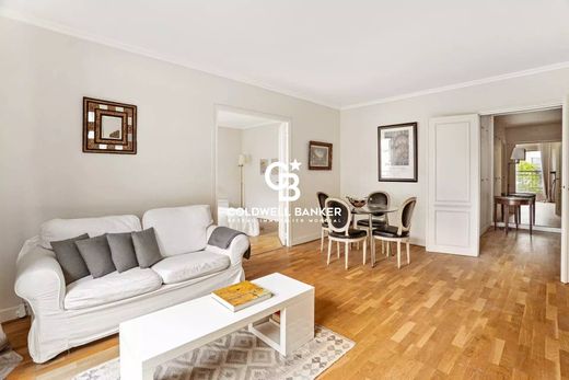Apartment in La Muette, Auteuil, Porte Dauphine, Paris