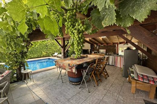 Luxury home in Le Teich, Gironde