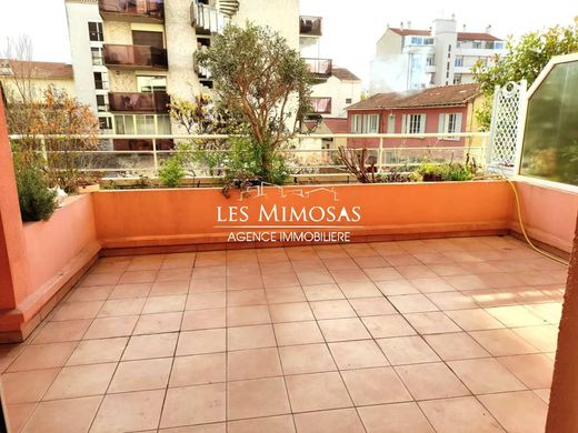 Piso / Apartamento en Saint-Raphaël, Var