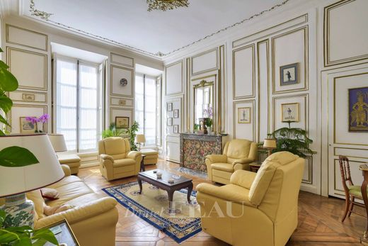 Apartment in Versailles, Yvelines