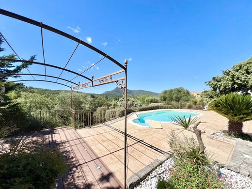 Villa a Rocbaron, Var