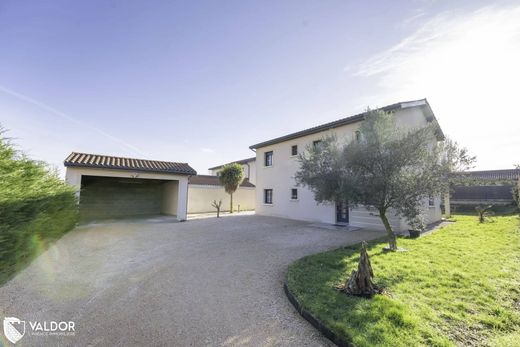 Luxury home in La Chapelle-de-Guinchay, Saône-et-Loire
