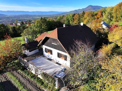 Casa de lujo en Saint-Pierre-en-Faucigny, Alta Saboya