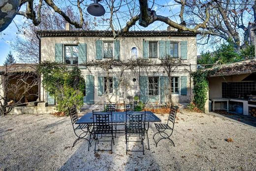 Rural or Farmhouse in Saint-Rémy-de-Provence, Bouches-du-Rhône