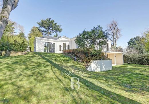 Πολυτελή κατοικία σε La Celle-Saint-Cloud, Yvelines