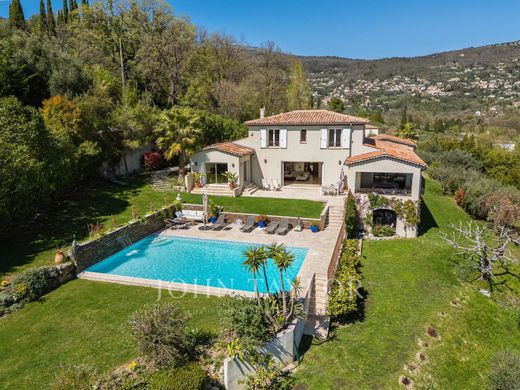 Luxury home in Châteauneuf-Grasse, Alpes-Maritimes