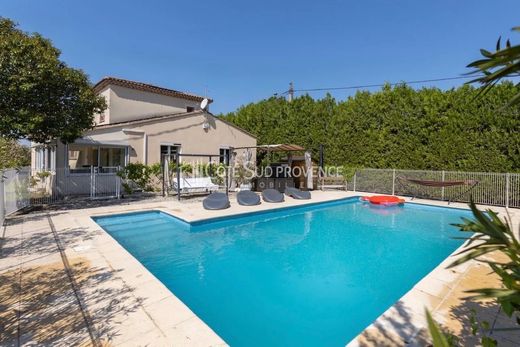 Вилла, Pernes-les-Fontaines, Vaucluse