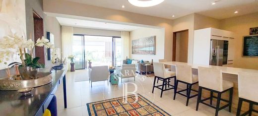 Apartment / Etagenwohnung in Grand Baie, Rivière du Rempart District