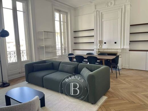 Apartment / Etagenwohnung in Lyon, Rhône