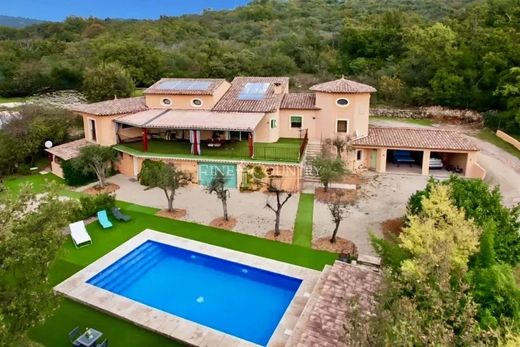 Вилла, Saint-Cézaire-sur-Siagne, Alpes-Maritimes