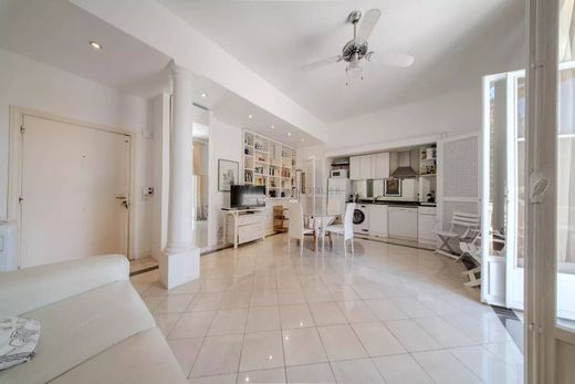 Appartement in Roquebrune-Cap-Martin, Alpes-Maritimes