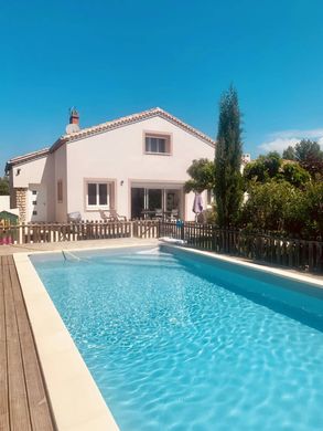 Luxe woning in L'Isle-sur-la-Sorgue, Vaucluse