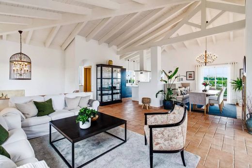 Villa a Porto de Mós, Distrito de Leiria