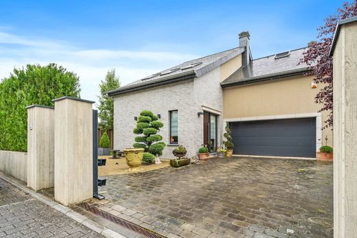 Luxe woning in Everlange, Useldange