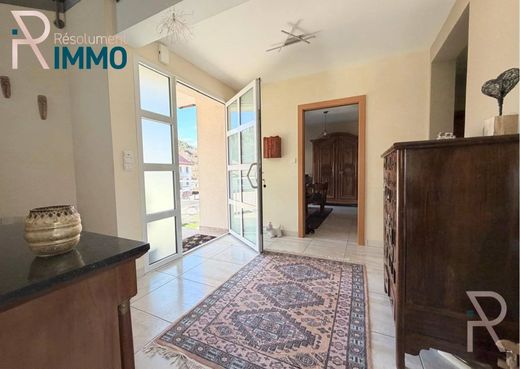 Luxury home in Husseren-les-Châteaux, Haut-Rhin