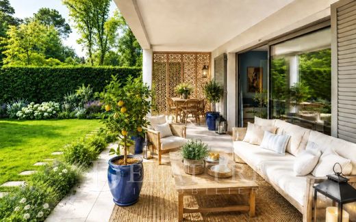 Apartament w Roquefort-les-Pins, Alpes-Maritimes