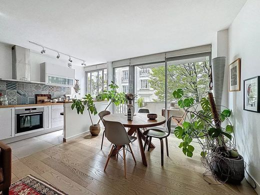 Apartment in La Muette, Auteuil, Porte Dauphine, Paris