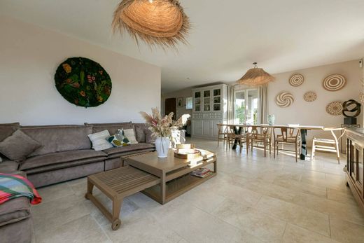 Luxus-Haus in Uzès, Gard