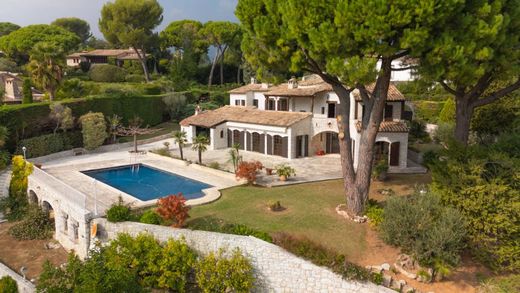 Saint-Paul-de-Vence, Alpes-Maritimesの高級住宅