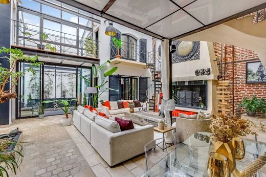 Luksusowy dom w Courbevoie, Hauts-de-Seine