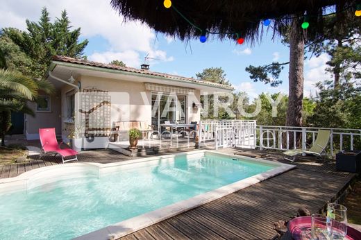 Villa in Arcachon, Gironde