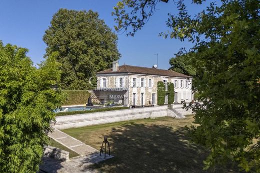 Palacio en Angulema, Charenta