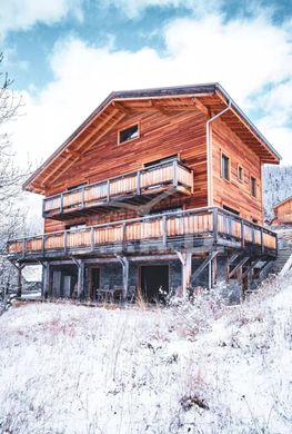 Chalet in Allos, Alpes-de-Haute-Provence