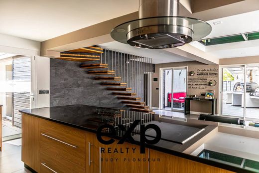 Casa de luxo - Marselha, Bocas do Ródano