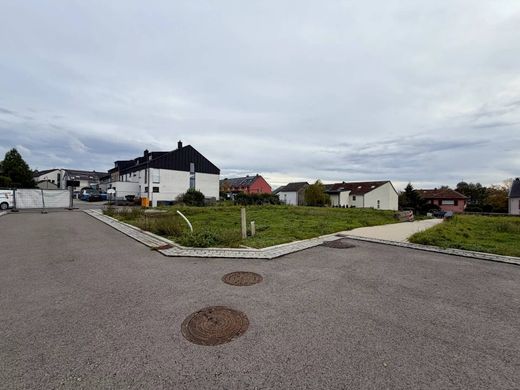 ‏קרקע ב  Weiler-la-Tour, Canton de Luxembourg