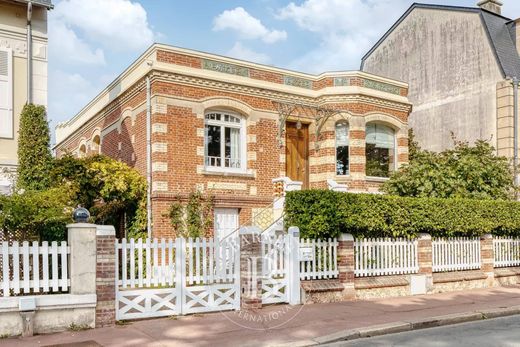 호화 저택 / Deauville, Calvados