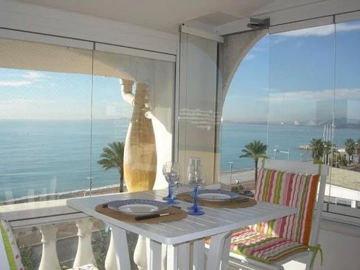 아파트 / Cagnes-sur-Mer, Alpes-Maritimes