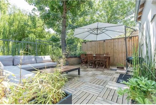 Luxus-Haus in Joinville-le-Pont, Val-de-Marne