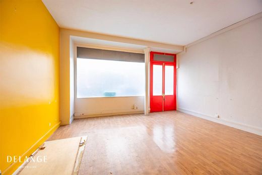 Apartment in Salpêtrière, Butte-aux-Cailles, Croulebarbe, Paris